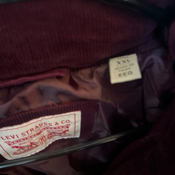 Levi’s Women’s Corduroy Jacket Maroon - Picture 5 of 10